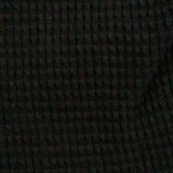 A&F long sleeve waffle henley.   Black size Large - Picture 3 of 4